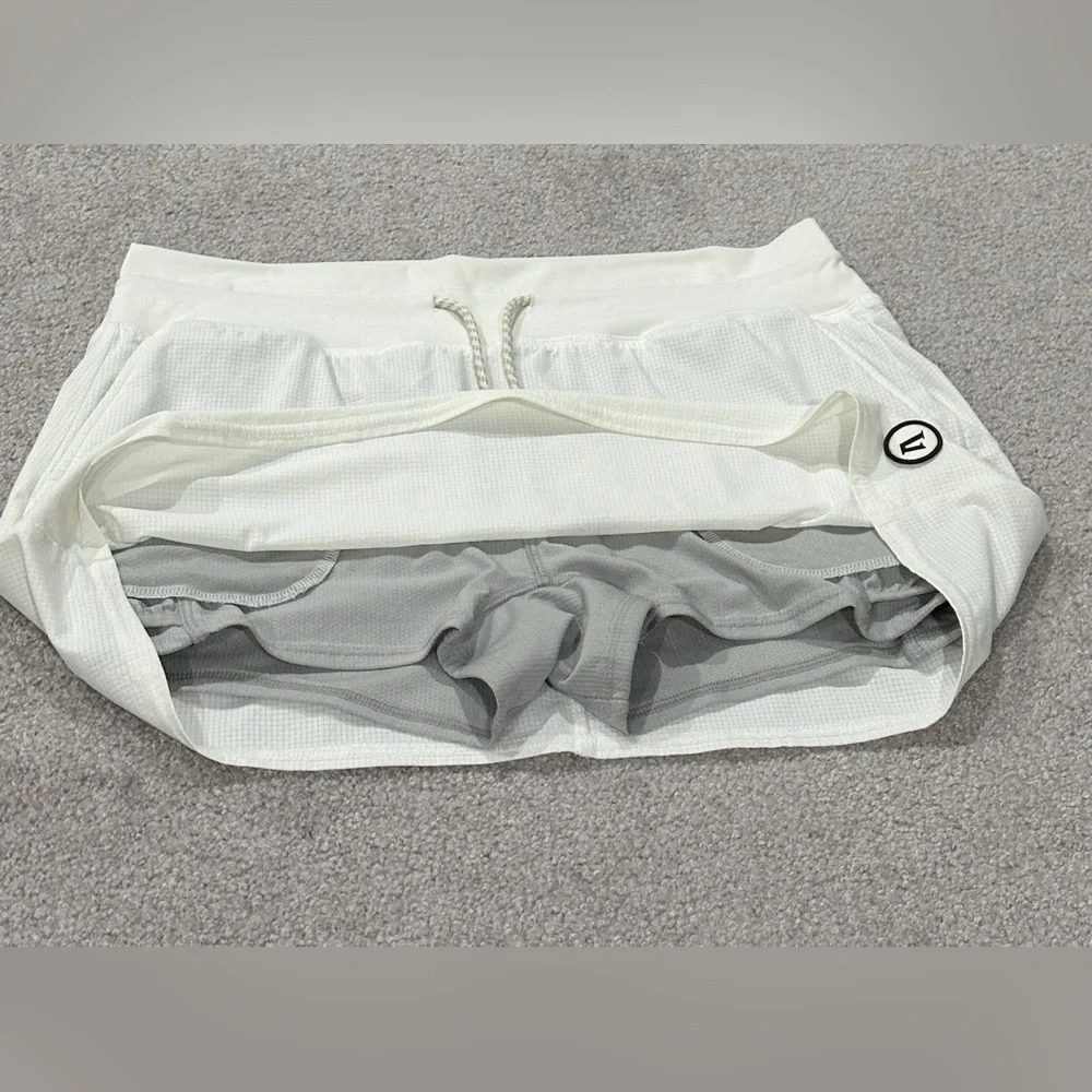 Vuori Seabreeze Skirt - Picture 5 of 9